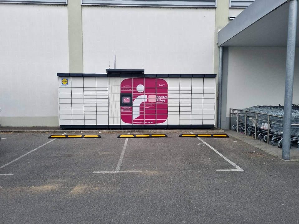 Locker 24/7 Lidl Avermes, Lieudit La Rigollée, 03000 Avermes
