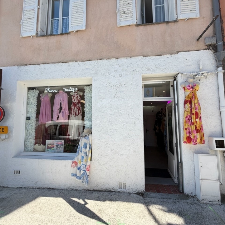 Shanna Boutique, 2 Place du Marche, 83050 Draguignan