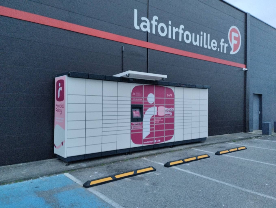 Locker 24/7 la Foir'Fouille St Jan du Falga, 6bis Avenue des Pyrénées, 09100 Saint-Jean-du-Falga