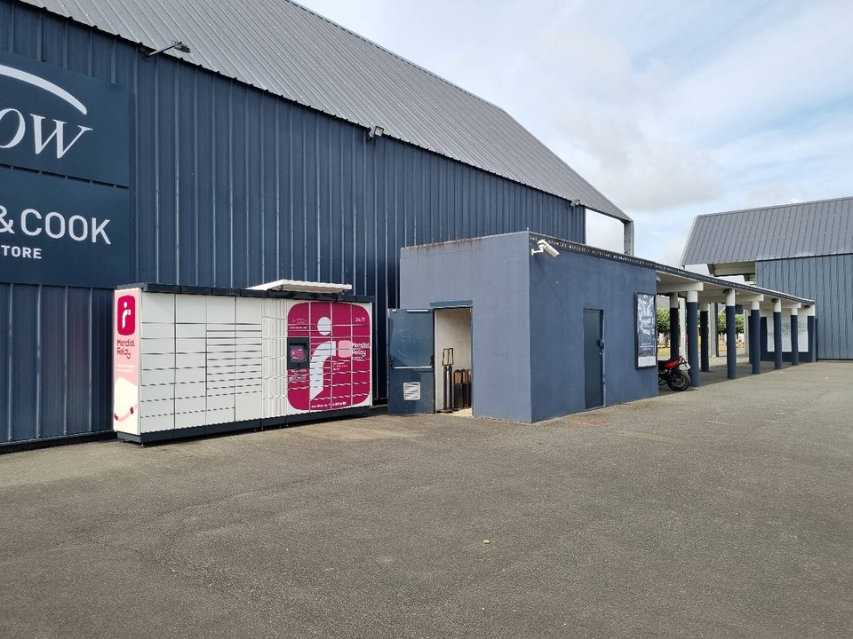 Locker 24/7 Centre la Seguiniere Outlet, Rue du bocage, 49280 La Séguinière