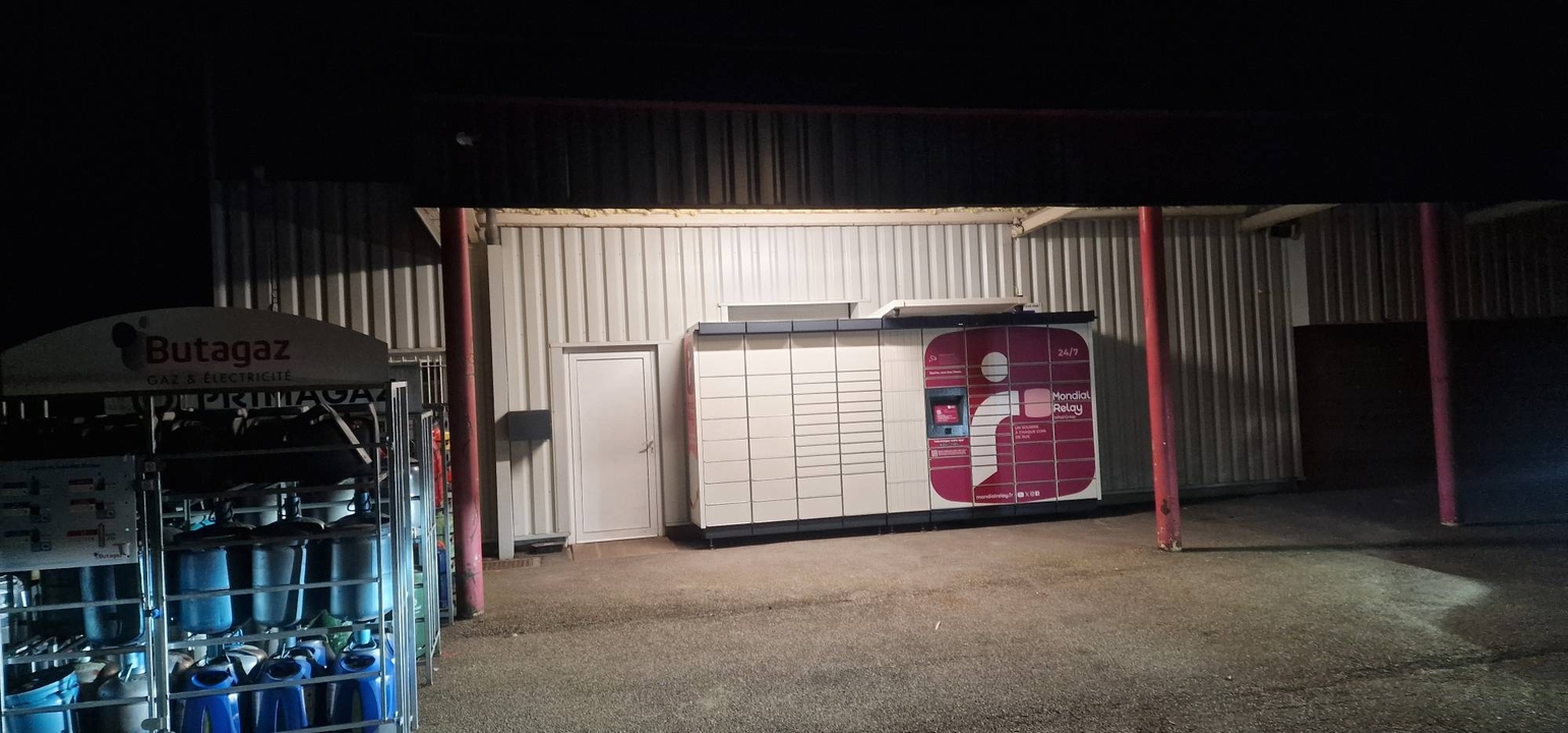 Locker 24/7 Intermarché Doulcon, 4 Place de la Gare, 55110 Doulcon