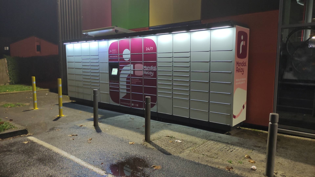 Locker 24/7 E.Leclerc 91670 Angerville, 14 14 Rue du Pont Lafleur, 91670 Angerville