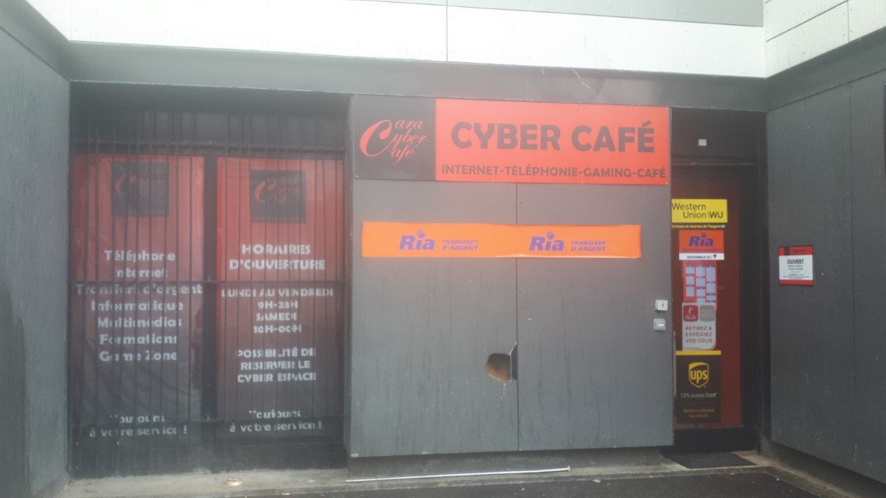 Cara Cyber Cafe, 29 Rue Miriam Makeba, 93000 Bobigny