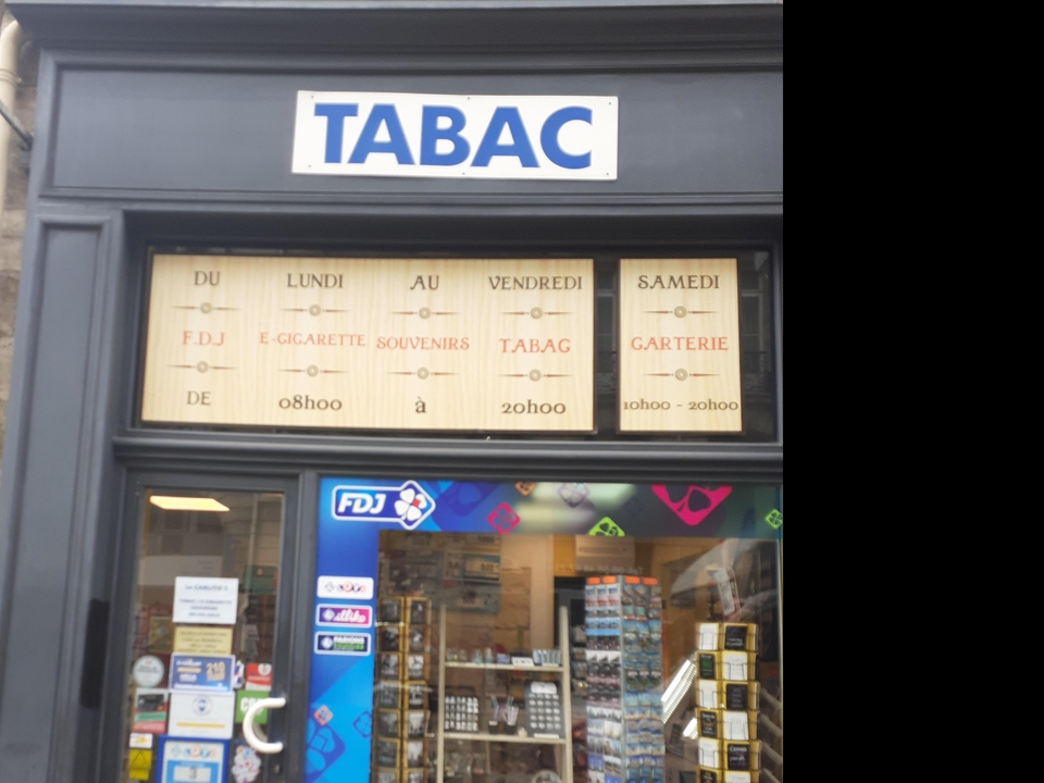 Tabac le Carlito'S, 4 Cours Alsace et Lorraine, 33000 Bordeaux
