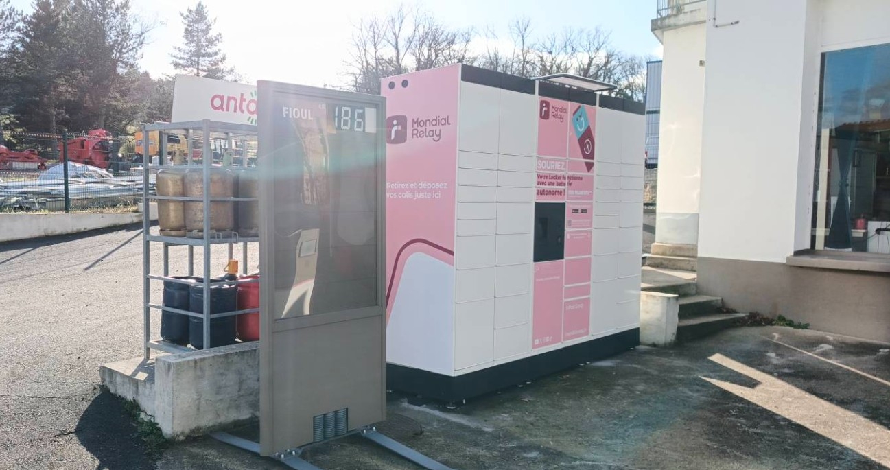 Locker 24/7 Station Total, 31 31 Avenue Jean Jaurès, 43100 Brioude