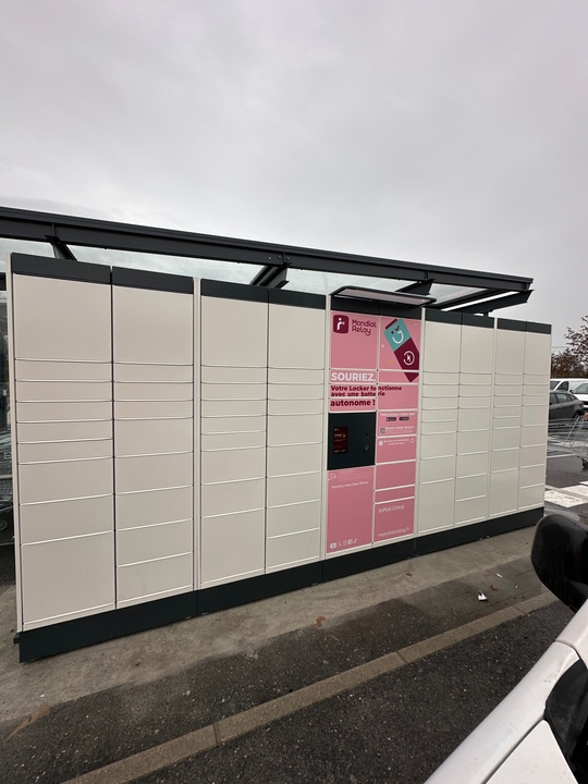 Locker Lidl Bastie 24/7, 80 49 Rue Louis de Broglie, 26500 Bourg-lès-Valence