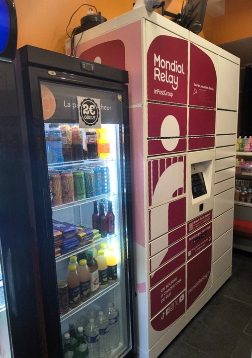 Locker Jumbo Alimentation, 9 10 Rue de la République, 42000 Saint-Étienne