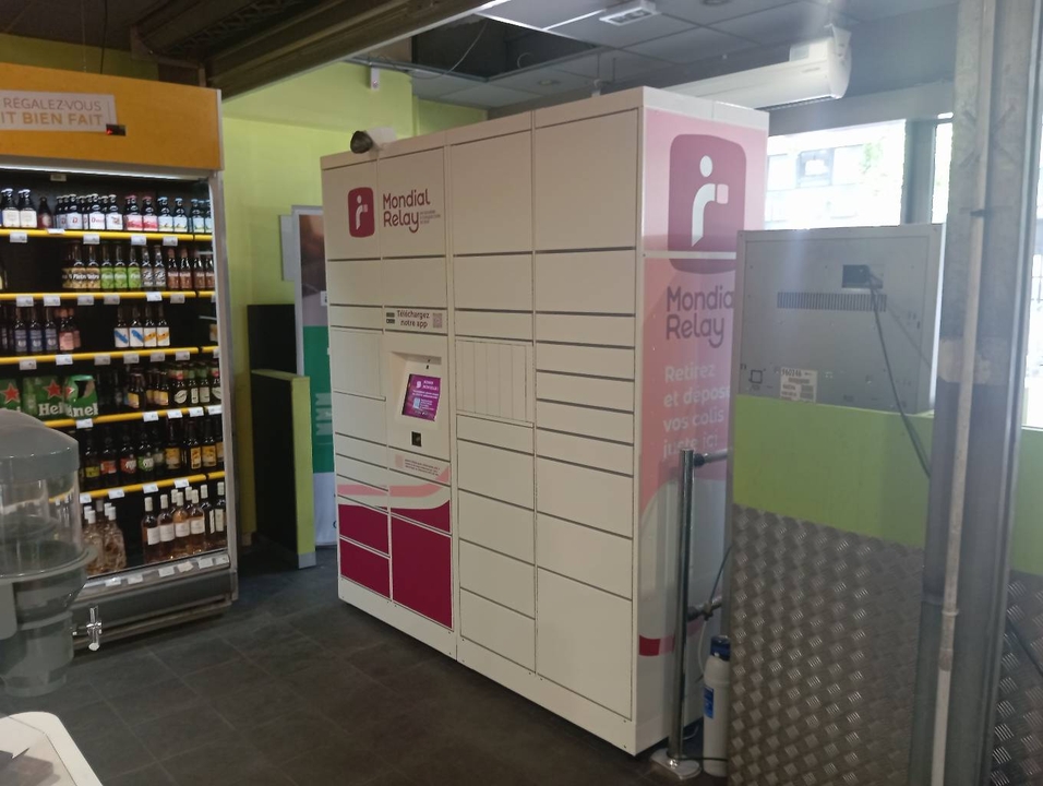 Locker Carrefour City 13008 Marseille, 7 Allée Turcat Méry, 13008 Marseille