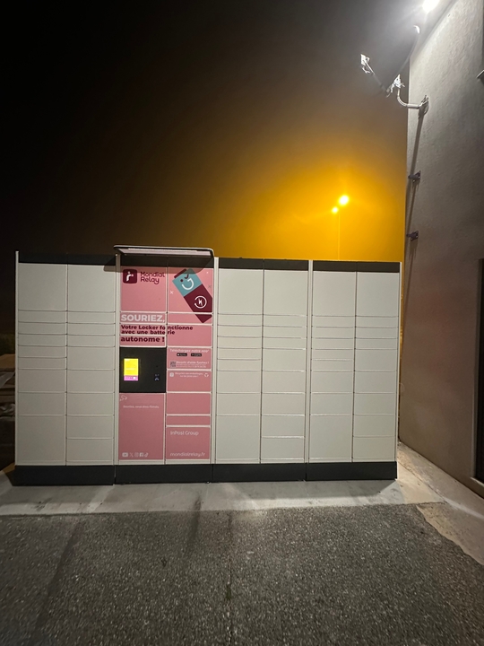 Locker 24/7 Brignoles Antennes Services, 450 450 Avenue St Jean, 83170 Brignoles