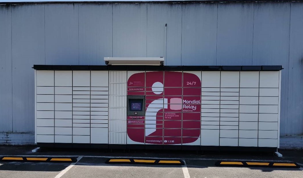 Locker 24/7 Carrefour City 59175 Templemars, Place Gustave DELECROIX, 59175 Templemars