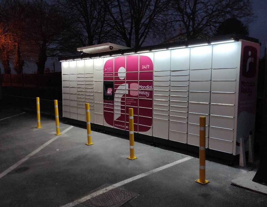 Locker 24/7 Station Total la Gaubretiere, 4 1 Rue des Alouettes, 85130 La Gaubretière
