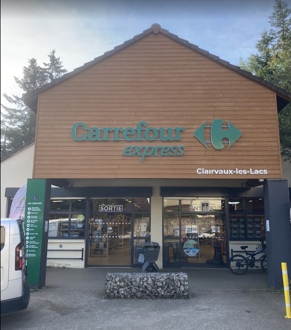 Carrefour Express, Rue du Parterre, 39130 Clairvaux-les-Lacs