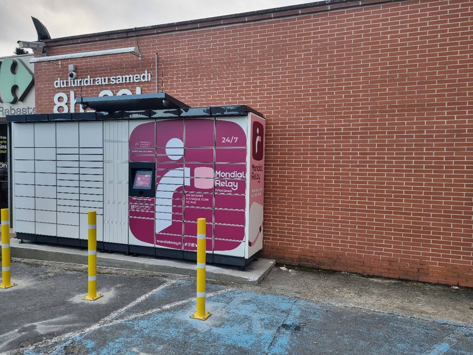 Locker 24/7 Carrefour Contact Rabastens, 4 Place Saint-Michel, 81800 Rabastens
