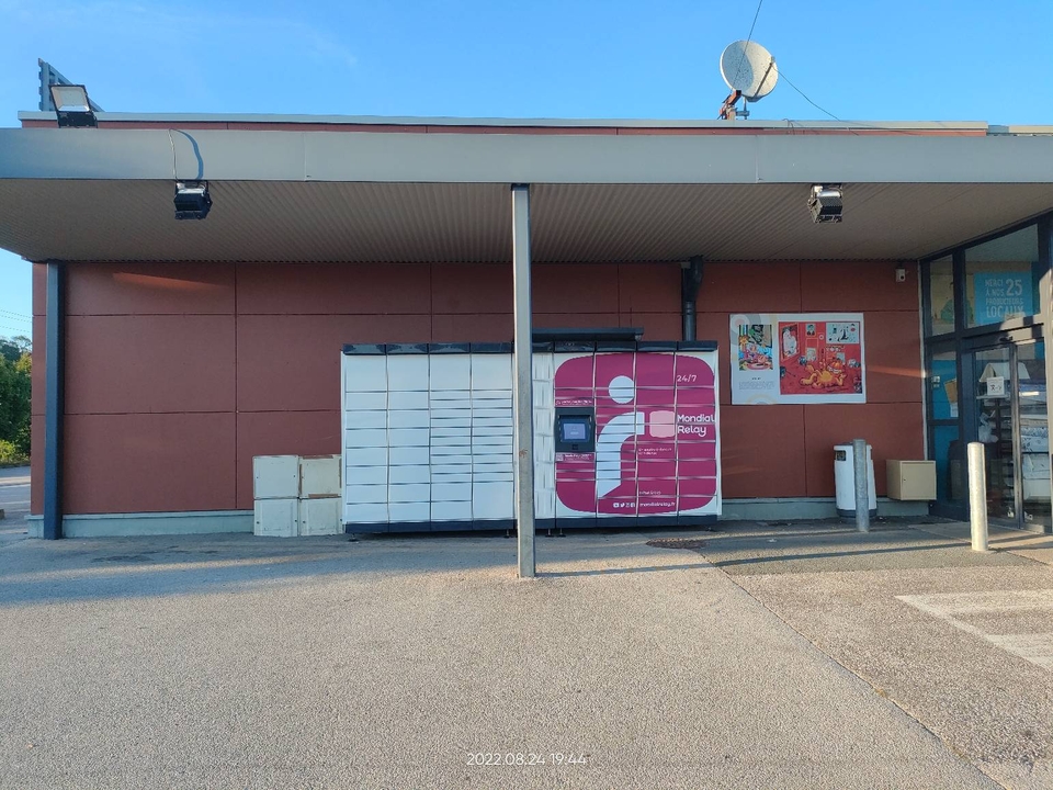 Locker 24/7 U Express Cuiseaux, Route de Dommartin, 71480 Cuiseaux