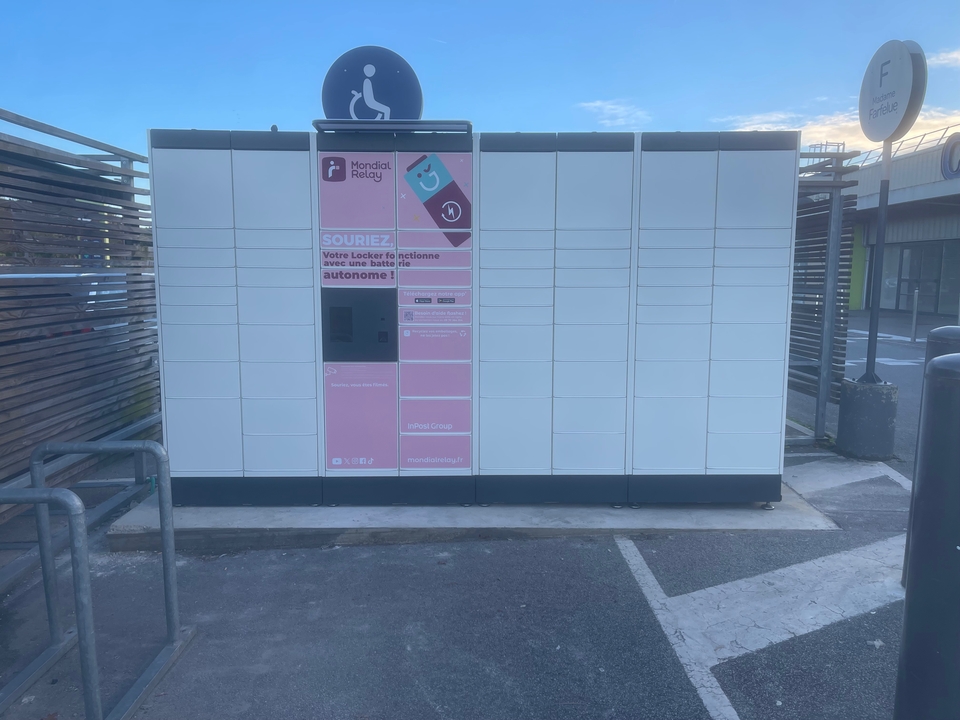 Locker Carrefour Hypermarche 24/7, 5 5 Boulevard Isambard, 27200 Vernon