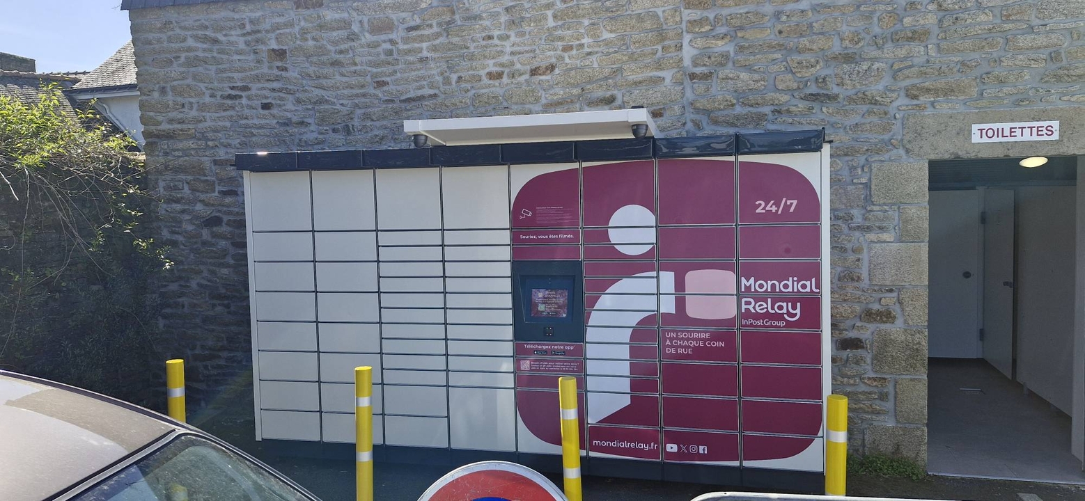 Locker 24/7 Parking Mairie 56420 Plumelec, Rue du docteur Rème, 56420 Plumelec