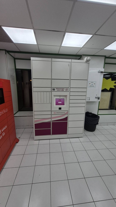 Locker Laverie, 21 21T Boulevard de Stalingrad, 92240 Malakoff