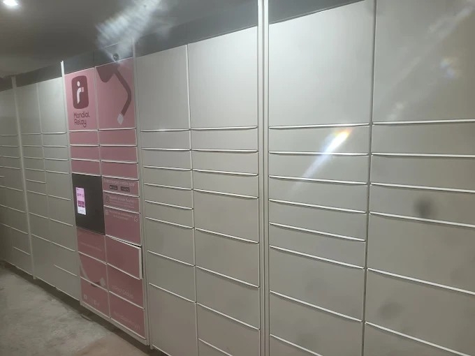 Locker 24/7 Stocklocker, 30 30 Rue Général de Gaulle, 38210 Tullins