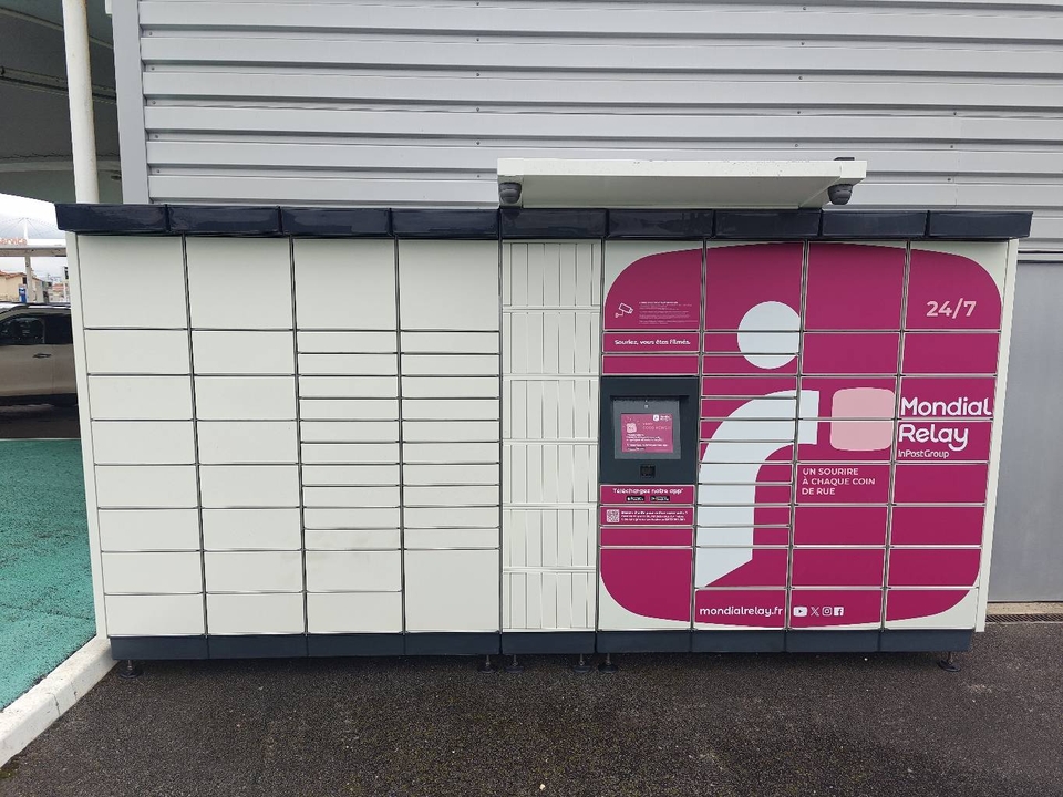 Locker 24/7 E.leclerc Ruffec, 52 61 Route d'Aigre, 16700 Ruffec