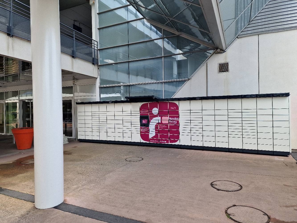 Locker 24/7 E.leclerc Atout Sud Reze, 1 1 Rue Ordronneau, 44400 Rezé