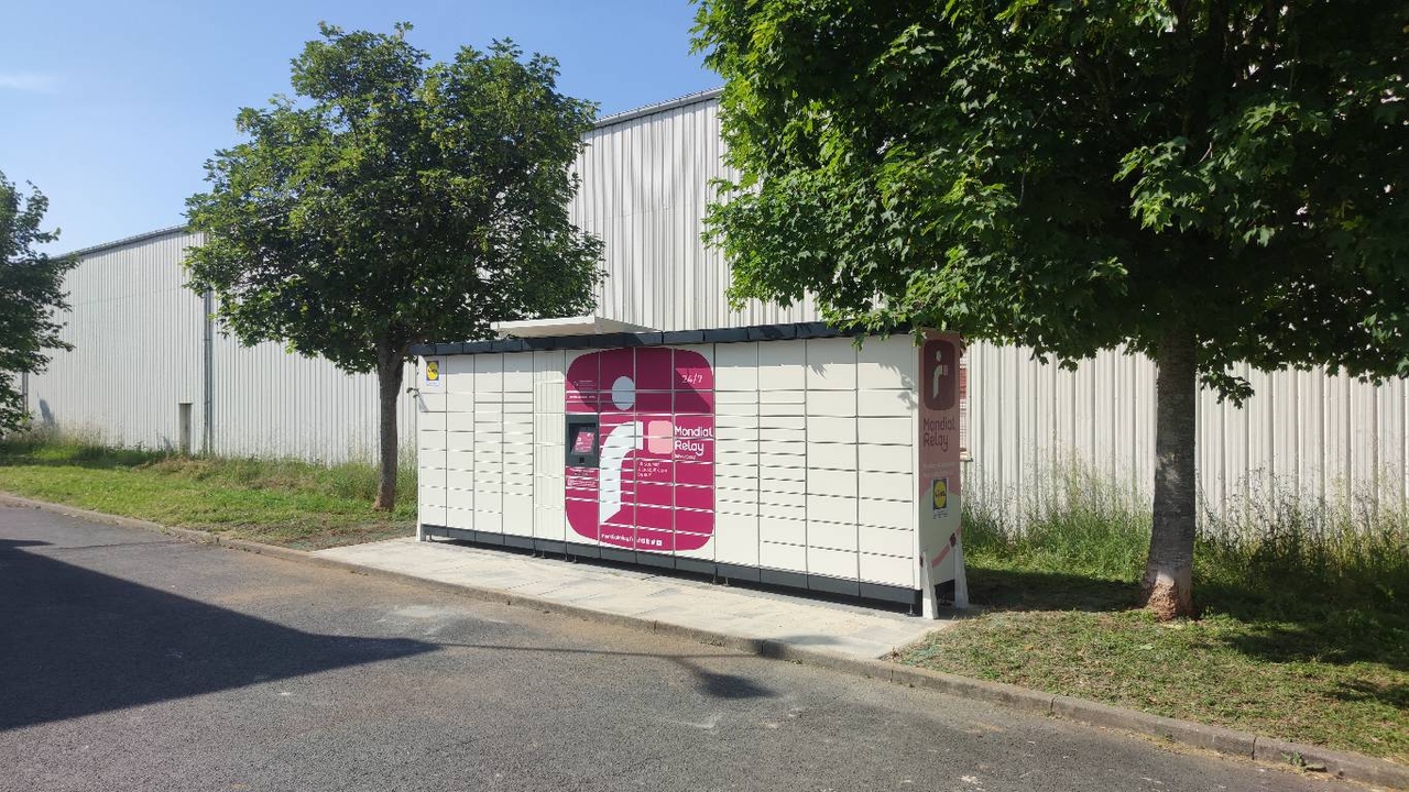 Locker 24/7 Lidl Fontenay le Comte, 45 45 Rue Sainte-Catherine des Loges, 85200 Fontenay-le-Comte