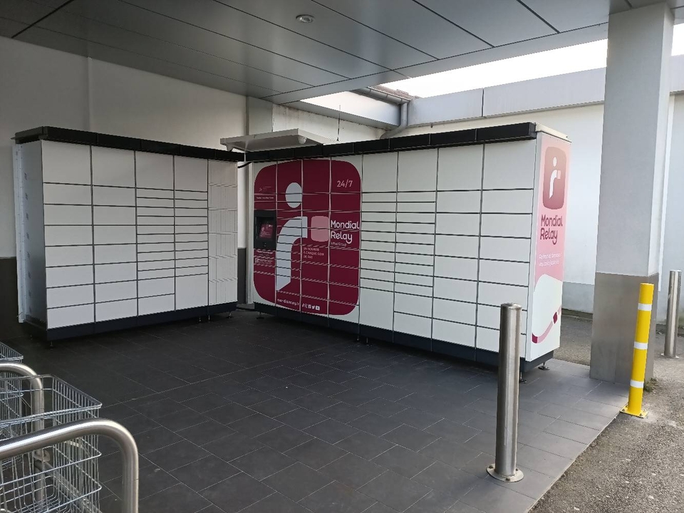 Locker 24/7 Lidl Montceau les, Place du Bois du Verne, 71300 Montceau-les-Mines