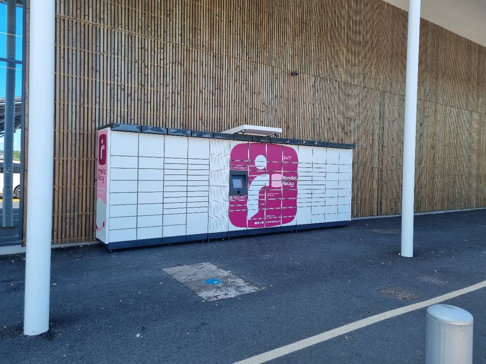 Locker 24/7 Intermarche Cherbo, 260 260 Rue du Grand Pré, 50110 Cherbourg-en-Cotentin