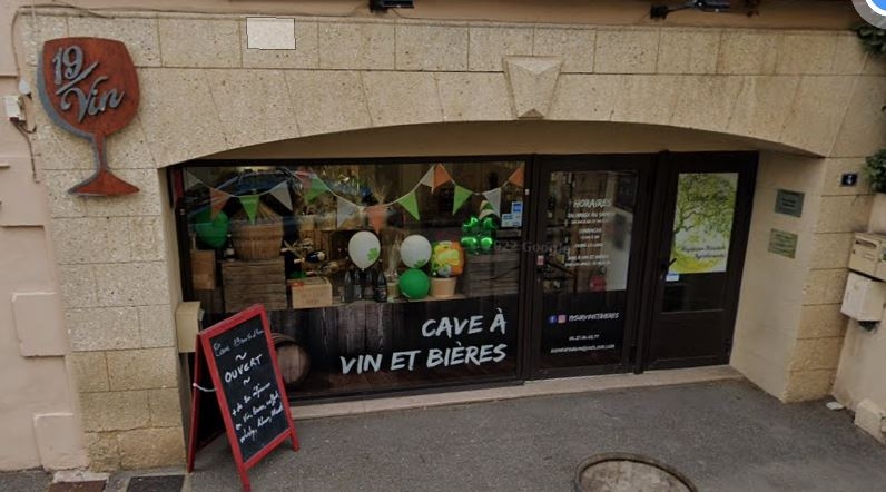 19survin et Bieres, 4 Rue des Gardians, 13310 Saint-Martin-de-Crau