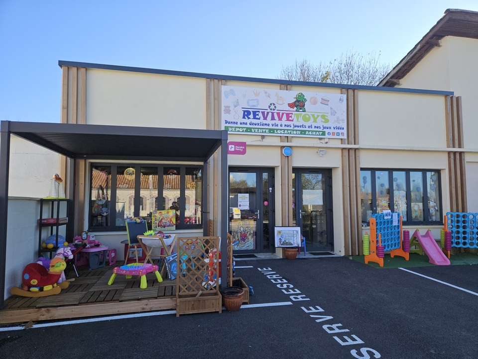 Revivetoys, 11 Avenue de l'Estuaire, 17460 Tesson