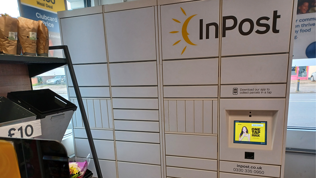 Фото поштомата від InPost: InPost UK00192398