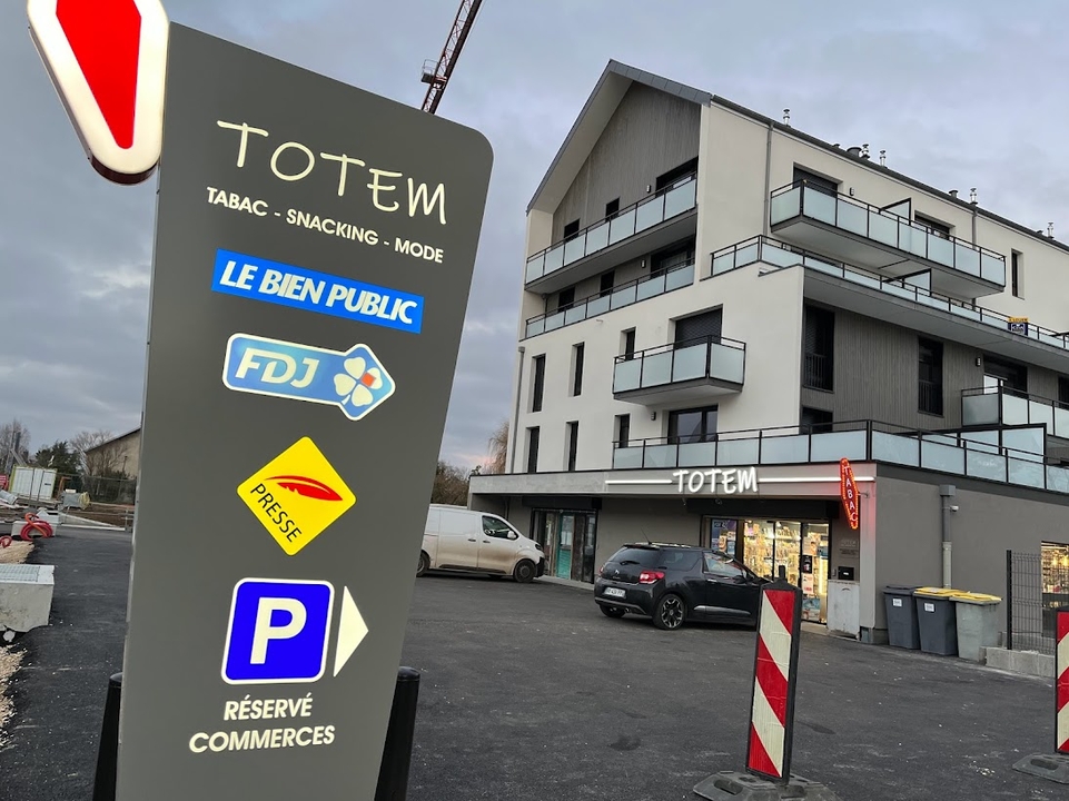 Totem, 17 Avenue de la République, 21800 Chevigny-Saint-Sauveur