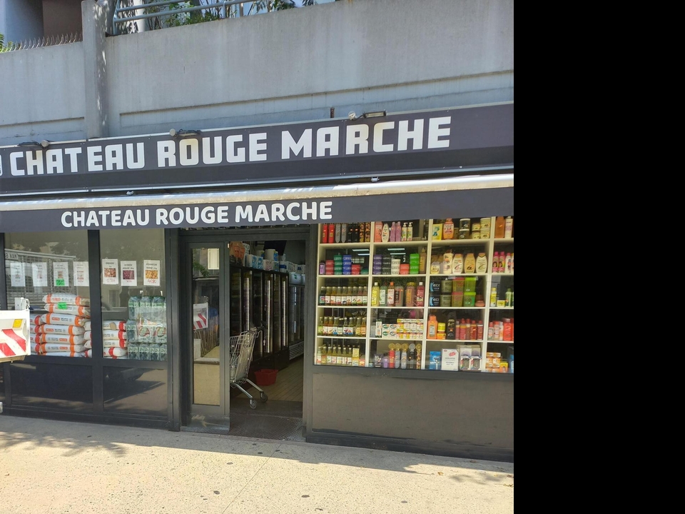 Chateau Rouge Marche, 37 Rue Emile Zola, 93400 Saint-Ouen-sur-Seine