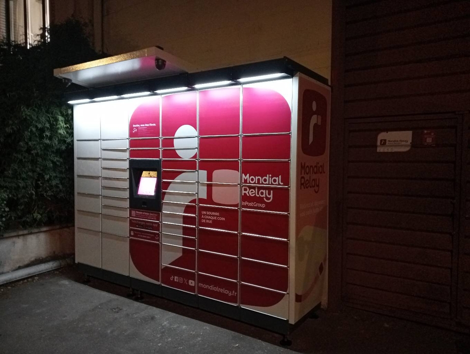 Locker 24/7 Cash Luxe, 12 12B Rue du Président Kennedy, 78800 Houilles