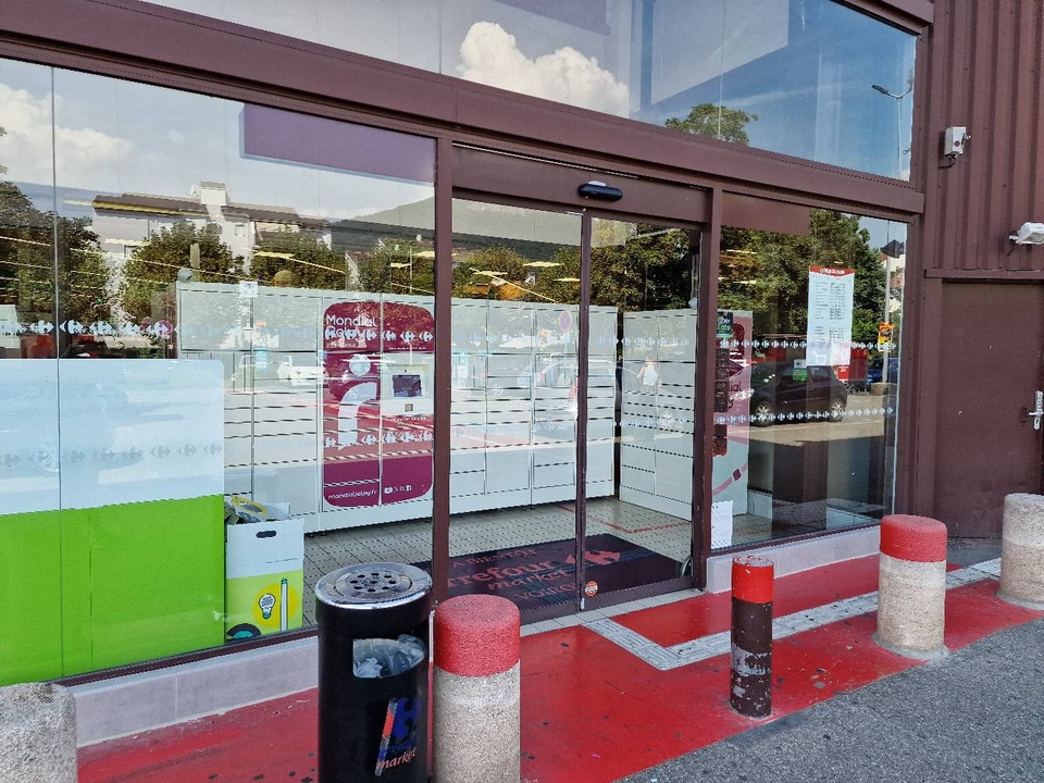 Locker Carrefour Market Colombier Voiron, 38 35 Rue Général Rambeaud, 38500 Voiron
