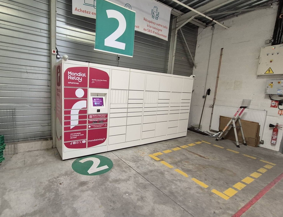 Locker 24/7 Auchan, 40 Route Nationale 40, 59760 Grande-Synthe