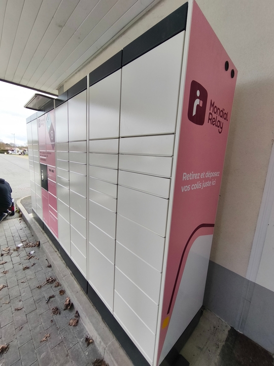 Locker 24/7 Lidl, 9 9 Rue du Général de l'Espinay, 85140 Essarts-en-Bocage