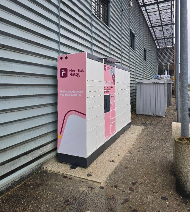 Locker Bricomarché, 15 15 Rue de la Bosserie, 45500 Gien