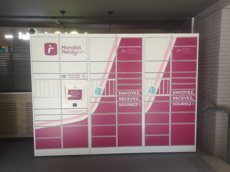 Locker Carrefour City Clercs 57000 Metz, 17 19 Rue des Clercs, 57000 Metz