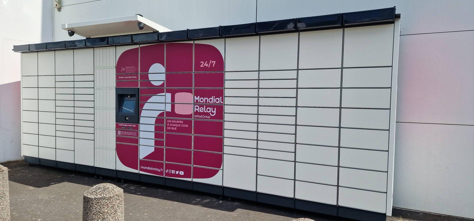 Locker 24/7 E.leclerc Montaigu, 20 Rue de la Robinière, 85600 Montaigu-Vendée