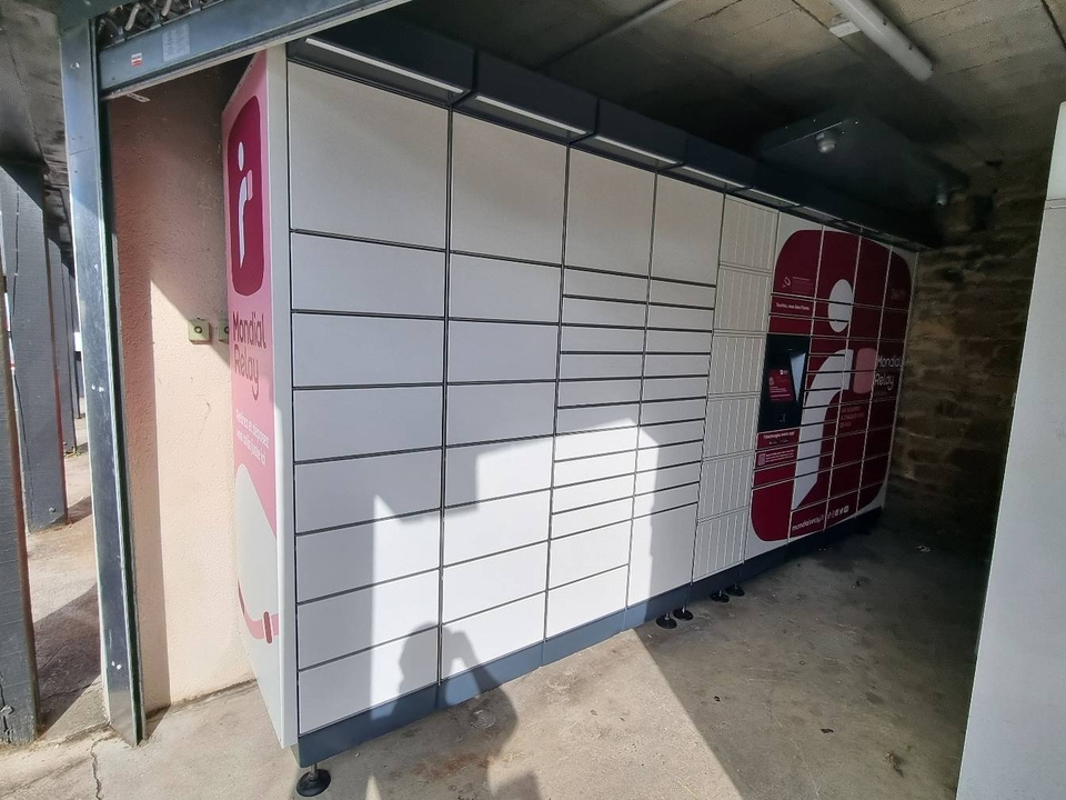 Locker 24/7 U Express 22420 Plouaret, 22 Place de l'Eglise, 22420 Plouaret