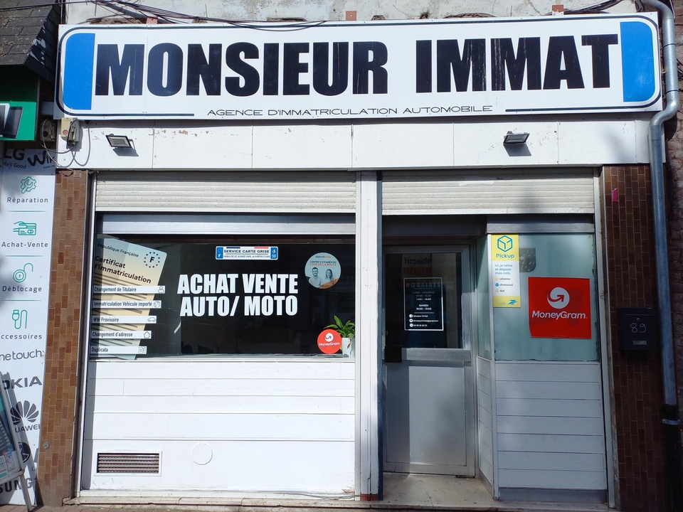 Monsieur Immat, 89 Rue de l'Amiral Courbet, 59170 Croix
