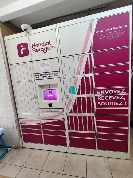 Locker Amis Telecom 75012 Paris, 242 242 Rue de Charenton, 75012 Paris