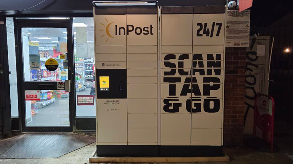 Foto del casillero de InPost: InPost UK00335099