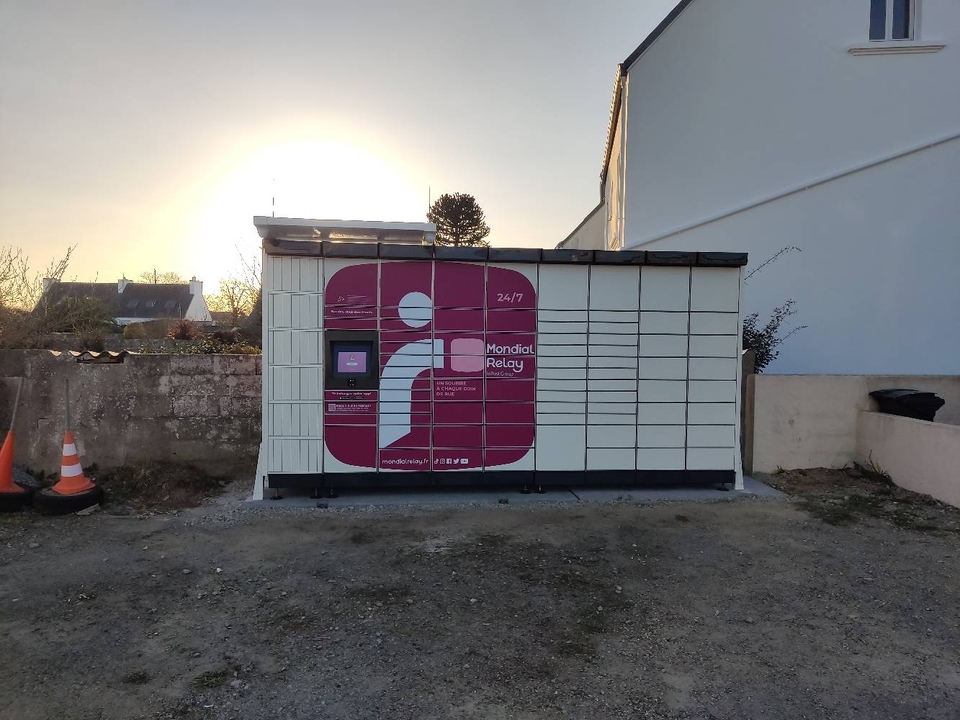 Locker 24/7 SCI Le Garage 29710 Plozevet, 690A 14 Rue de Pont l'Abbé, 29710 Plozévet