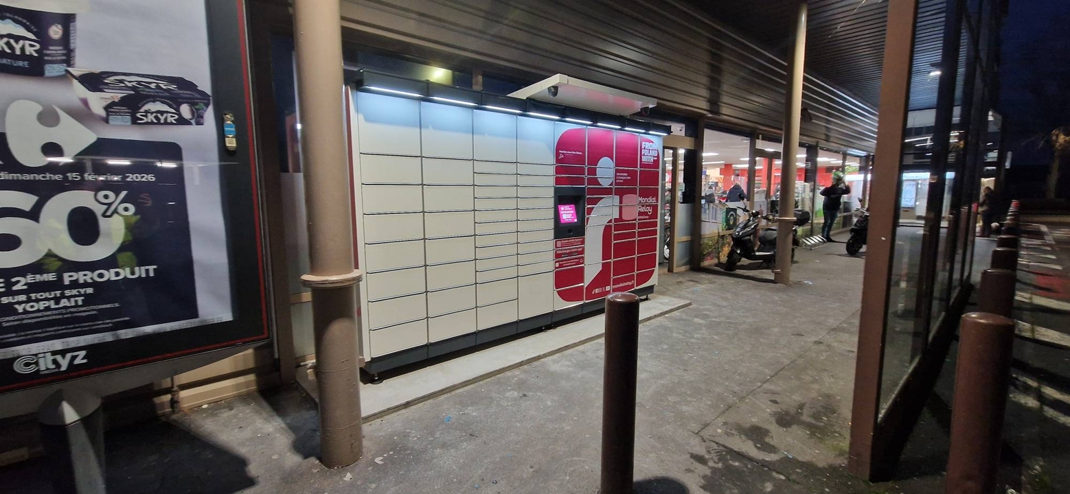 Locker 24/7 Carrefour Market, 5002 5002F Rue du Renouveau, 62232 Vendin-lès-Béthune