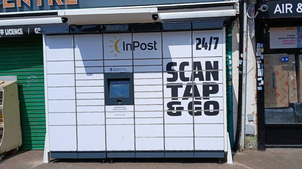 Foto del casillero de InPost: InPost UK00314151
