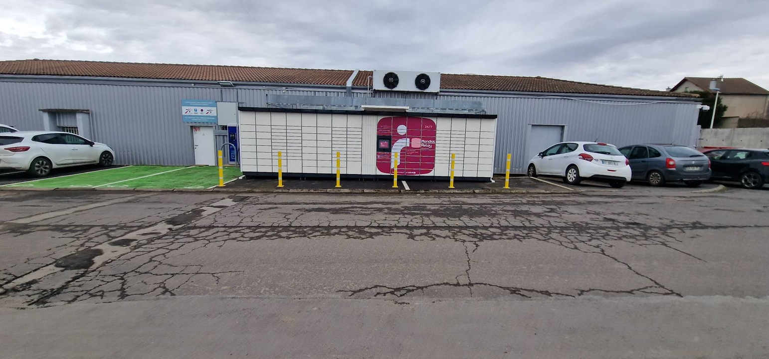 Locker 24/7 Intermarché 63460 Combronde, 131 131 Avenue Etienne Clémentel, 63460 Combronde