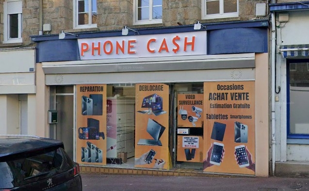 Locker Phone Cash 50600 Saint Hilaire Du Harcouet, 46 46 Rue de Mortain, 50600 Saint-Hilaire-du-Harcouët