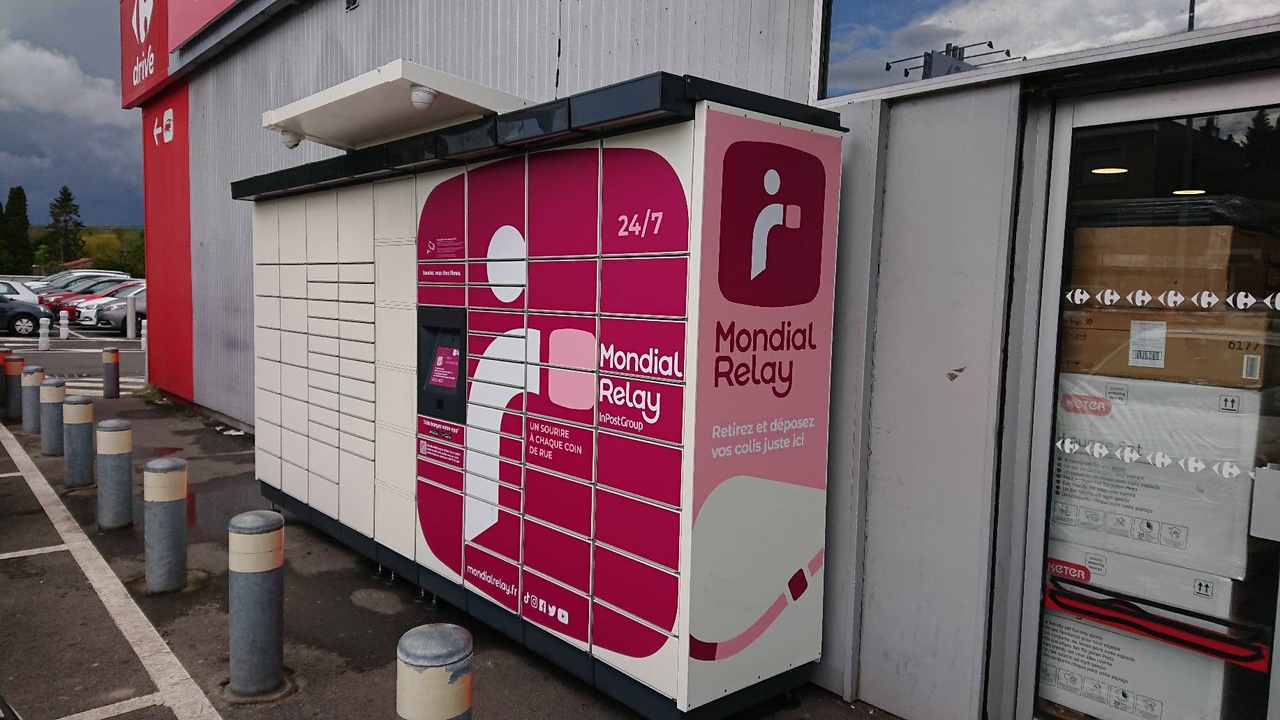 Locker 24/7 Carrefour Market 62300 Lens, 162 162T Avenue Alfred Maes, 62300 Lens