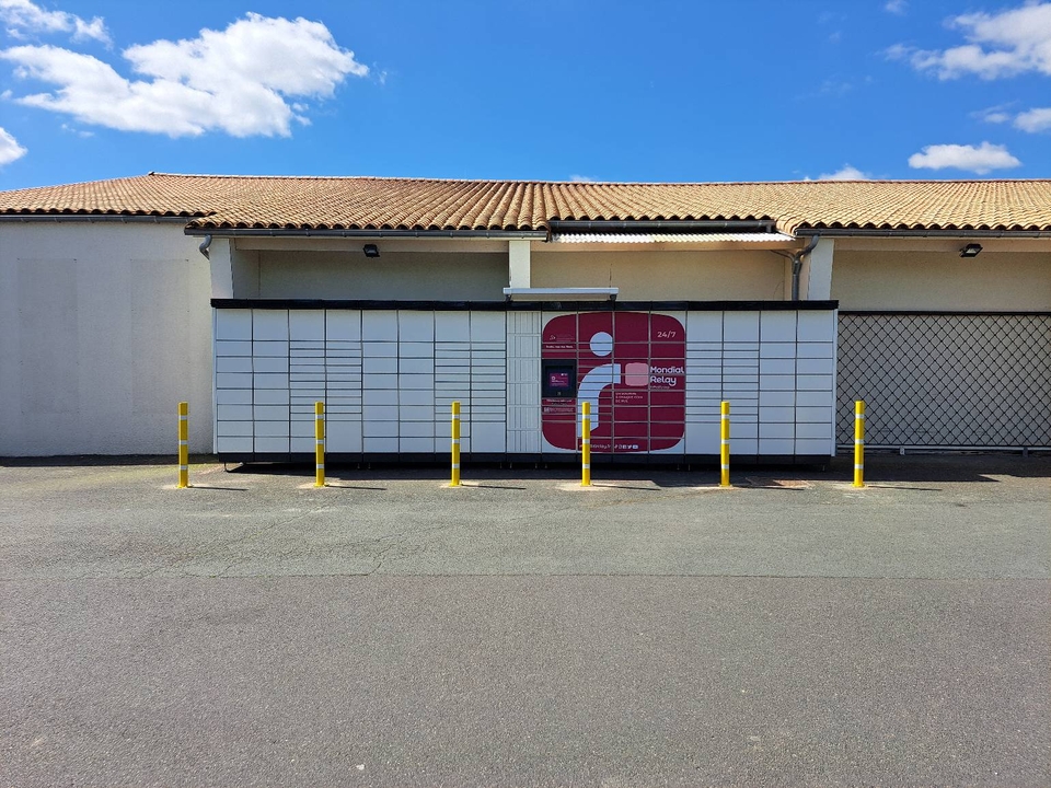 Locker 24/7 Carrefour Rives de l'Yon, 3 3 Rue des Tamaris, 85310 Rives-de-l'Yon